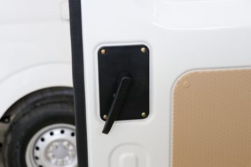 ������Խ ��Խ��V7 2.7T 2�� 4.8�״��綯��ʽ���䳵(�Կ���)38.64kWhͼƬ