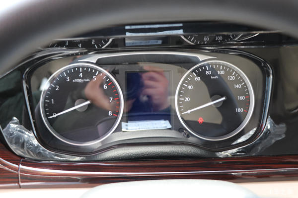 �Ż�0.3�� �����п�Խ��V5VAN/���ϵ�г�ֵ����