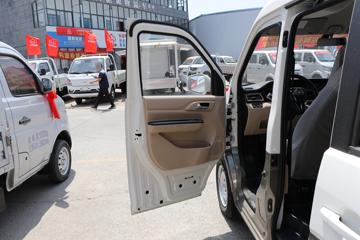 ������Խ ��Խ��V5 ������ 105���� CNG 6�������ͼƬ