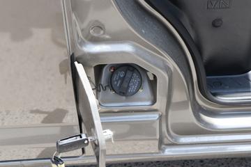 ������Խ ��Խ��V5 ������ 105���� CNG 6�������ͼƬ