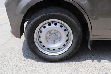 ������Խ ��Խ��V5 ������ 105���� CNG 6�������ͼƬ