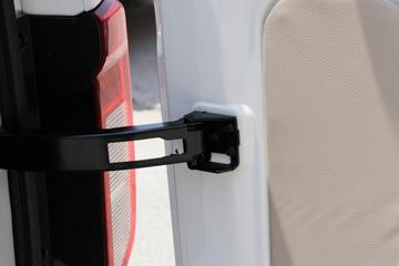 ������Խ ��Խ��V5 ������ 105���� CNG 6�������ͼƬ