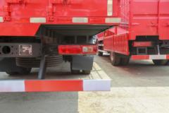 上汽红岩 杰豹H6 270马力 4X2 9.6米厢式载货车(CQ5187XXYEY06711J)