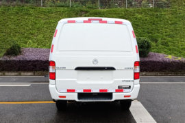 厦门金旅底盘&nbsp;电动冷藏车外观图片