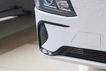 �������ó� ����S300 4.5T 4.2�׵��Ŵ��綯��ʽ�Ῠ(��ɲ)100.46kWhͼƬ