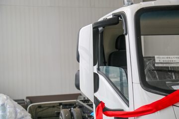 �������ó� ����S300 4.5T 4.2�׵��Ŵ��綯��ʽ�Ῠ(��ɲ)100.46kWhͼƬ