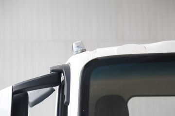 �������ó� ����S300 4.5T 4.2�׵��Ŵ��綯��ʽ�Ῠ(��ɲ)100.46kWhͼƬ