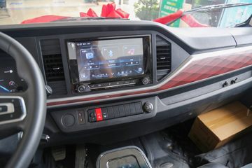 �������ó� ����S300 4.5T 4.2�׵��Ŵ��綯��ʽ�Ῠ(��ɲ)100.46kWhͼƬ
