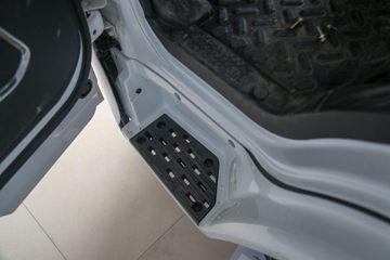 �������ó� ����S300 4.5T 4.2�׵��Ŵ��綯��ʽ�Ῠ(��ɲ)100.46kWhͼƬ