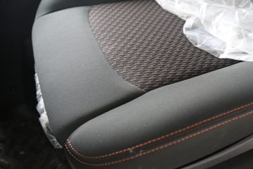 �������ó� ����S300 4.5T 4.2�׵��Ŵ��綯��ʽ�Ῠ(��ɲ)100.46kWhͼƬ