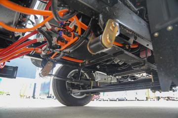 ������Խ��D5EV 3.8T 3.75�׵��Ŵ��綯����΢��55.7kWhͼƬ