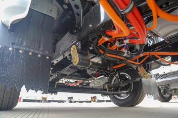 ������Խ��D5EV 3.8T 3.75�׵��Ŵ��綯����΢��55.7kWhͼƬ