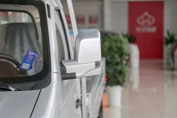 ������Խ��X3 PLUS EV 3.7T 3.6�׵��Ŵ��綯����΢��55.7kWhͼƬ