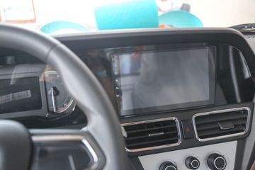 ������Խ��X3 PLUS EV 3.7T 3.6�׵��Ŵ��綯����΢��55.7kWhͼƬ