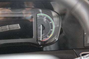 ������Խ��X3 PLUS EV 3.7T 3.6�׵��Ŵ��綯����΢��55.7kWhͼƬ