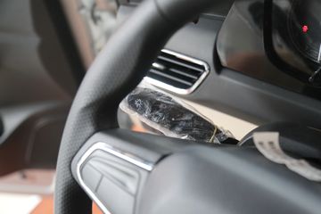 ������Խ��X3 PLUS EV 3.7T 3.6�׵��Ŵ��綯����΢��55.7kWhͼƬ