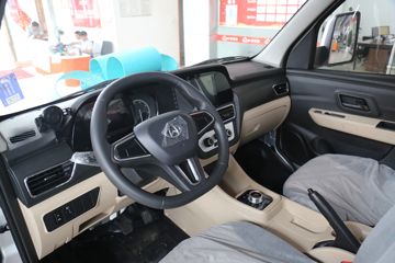 ������Խ��X3 PLUS EV 3.7T 3.6�׵��Ŵ��綯����΢��55.7kWhͼƬ