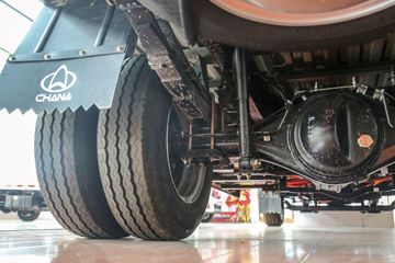 ������Խ��X3 PLUS EV 3.7T 3.6�׵��Ŵ��綯����΢��55.7kWhͼƬ