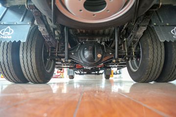 ������Խ��X3 PLUS EV 3.7T 3.6�׵��Ŵ��綯����΢��55.7kWhͼƬ