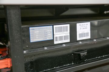 ������Խ��X3 PLUS EV 3.7T 3.6�׵��Ŵ��綯����΢��55.7kWhͼƬ