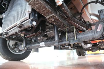 ������Խ��X3 PLUS EV 3.7T 3.6�׵��Ŵ��綯����΢��55.7kWhͼƬ