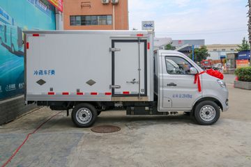跨越王X1EV&nbsp;电动冷藏车外观图片
