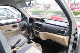 跨越王X1EV&nbsp;电动冷藏车驾驶室图片