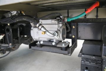 ������Խ��X1EV 2.84T 2.97�״��綯��س�(SC5031XLCXDD65BEV)41.86kWhͼƬ