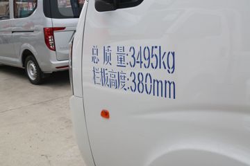 ������Խ��D5 PLUS ������ 2.0L 122���� CNG 4.02�׵��Ų�դʽС��ͼƬ