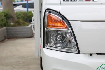 ������Խ��D5 PLUS ������ 2.0L 122���� CNG 4.02�׵��Ų�դʽС��ͼƬ