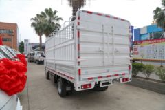 长安跨越者D5 PLUS 豪华型 2.0L 122马力 CNG 4.02米单排仓栅式小卡(CKS5032CCYD5FD61NG)