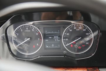 ������Խ��D5 PLUS ������ 2.0L 122���� CNG 4.02�׵��Ų�դʽС��ͼƬ