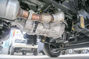 ������Խ��D5 PLUS ������ 2.0L 122���� CNG 4.02�׵��Ų�դʽС��ͼƬ