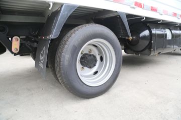 ������Խ��D5 PLUS ������ 2.0L 122���� CNG 4.02�׵��Ų�դʽС��ͼƬ