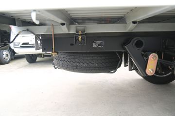 ������Խ��D5 PLUS ������ 2.0L 122���� CNG 4.02�׵��Ų�դʽС��ͼƬ