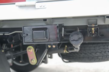 ������Խ��D5 PLUS ������ 2.0L 122���� CNG 4.02�׵��Ų�դʽС��ͼƬ