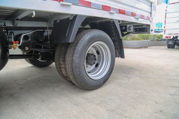 ������Խ��D5 PLUS ������ 2.0L 122���� CNG 4.02�׵��Ų�դʽС��ͼƬ