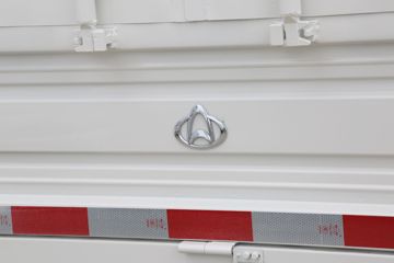 ������Խ��D5 PLUS ������ 2.0L 122���� CNG 4.02�׵��Ų�դʽС��ͼƬ