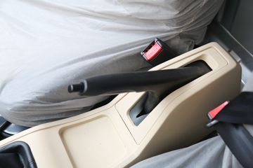 ������Խ �±�T3 ������ 1.6L ���� 122���� 3.04�׵�����ʽ΢��(��̥)(SC5031XXYTMD6B1)ͼƬ