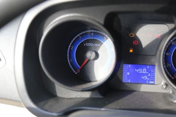 ������Խ �±�T3 ������ 1.6L ���� 122���� 3.04�׵�����ʽ΢��(��̥)(SC5031XXYTMD6B1)ͼƬ