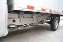 长安跨越 新豹T3 豪华型 1.6L 汽油 122马力 3.04米单排厢式微卡(后单胎)(SC5031XXYTMD6B1)