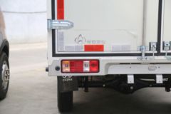 长安跨越 新豹T3 豪华型 1.6L 汽油 122马力 3.04米单排厢式微卡(后单胎)(SC5031XXYTMD6B1)