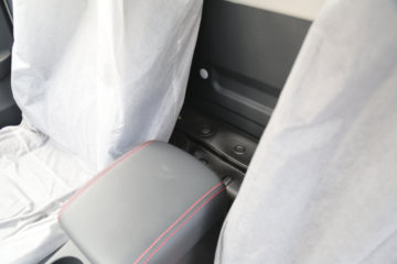 ������Խ��D5 PLUS ������ 2.0L 122���� CNG 3.95�׵�������С��(����)(SC1031UFD61CNG)ͼƬ