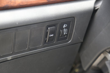 ������Խ��D5 PLUS ������ 2.0L 122���� CNG 3.95�׵�������С��(����)(SC1031UFD61CNG)ͼƬ