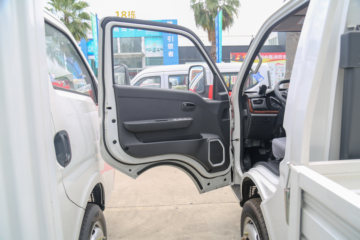 ������Խ��D5 PLUS ������ 2.0L 122���� CNG 3.95�׵�������С��(����)(SC1031UFD61CNG)ͼƬ