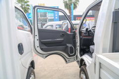 长安跨越者D5 PLUS 豪华型 2.0L 122马力 CNG 3.95米单排栏板小卡(国六)(SC1031UFD61CNG)
