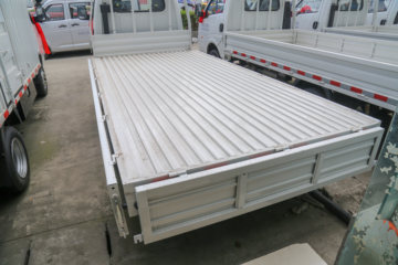 ������Խ��D5 PLUS ������ 2.0L 122���� CNG 3.95�׵�������С��(����)(SC1031UFD61CNG)ͼƬ