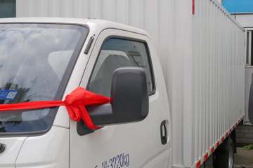 ������Խ��D5 PLUS ������ 2.0L 122���� CNG 3.935�׵�����ʽС��(SC5031XXYUFD61CNG)ͼƬ