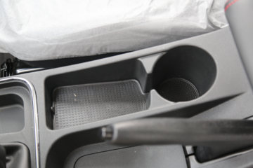 ������Խ��D5 PLUS ������ 2.0L 122���� CNG 3.935�׵�����ʽС��(SC5031XXYUFD61CNG)ͼƬ