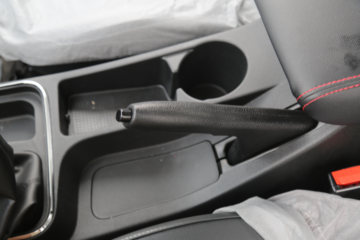 ������Խ��D5 PLUS ������ 2.0L 122���� CNG 3.935�׵�����ʽС��(SC5031XXYUFD61CNG)ͼƬ